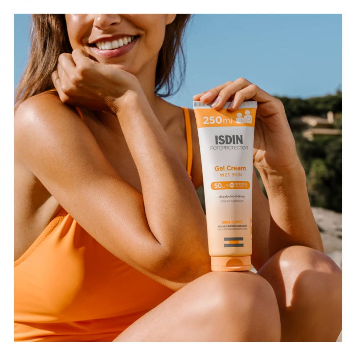 Isdin Fotoprotetor Gel Creme Solar Wet Skin FPS 50 250ml - Image 4